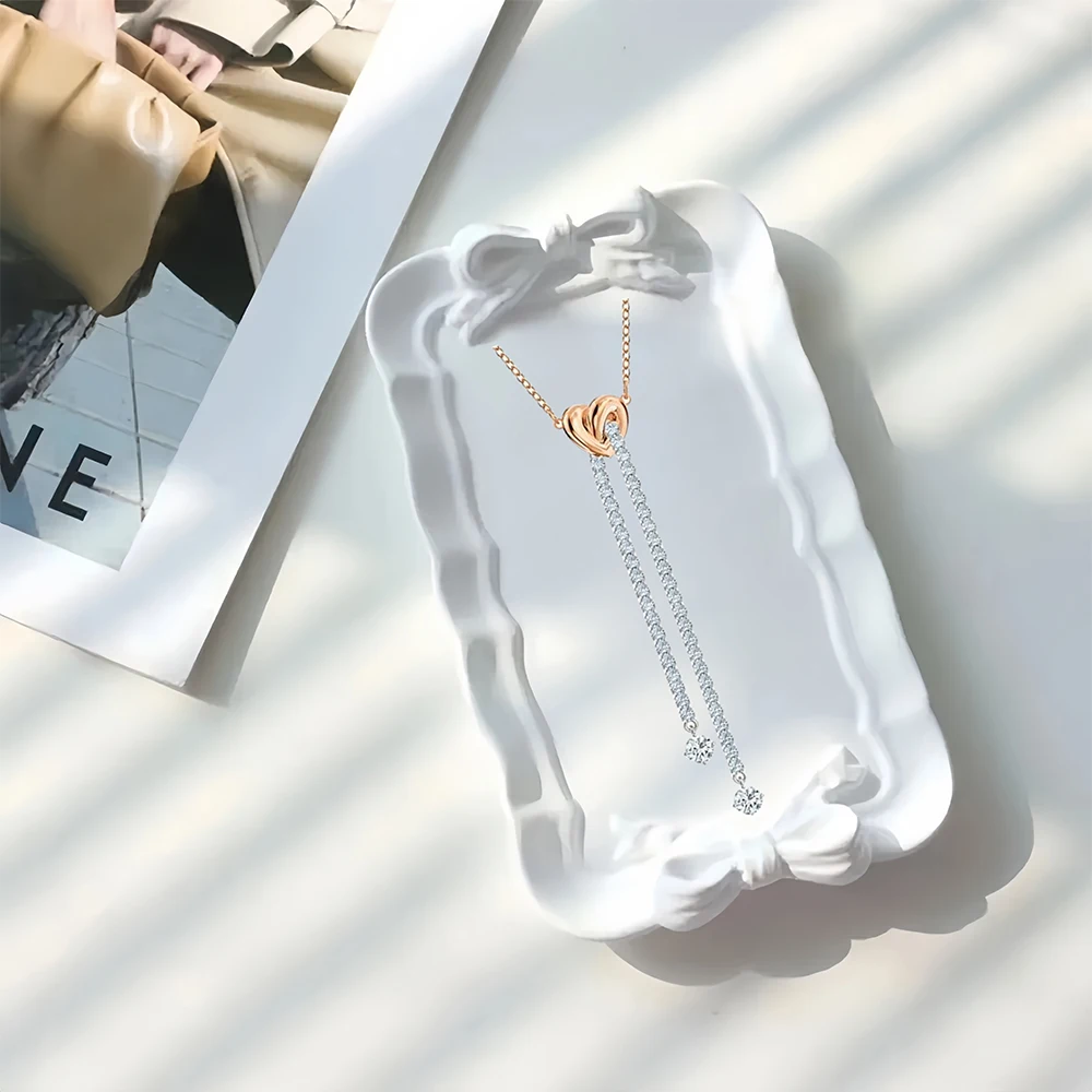 

2025 Hot Selling Brand Women's Necklace Fashionable, Simple, Luxurious Jewelry Suitable for Gifting To Friends