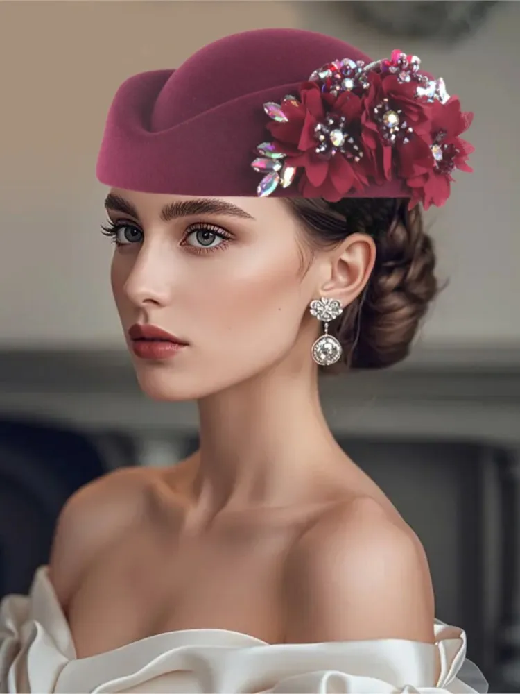 ヴィンテージフェルトターバン帽子女性のための教会ダービーファシネーター花レディースソフトベレー帽キャップパーティー航空会社のスチュワーデス帽子