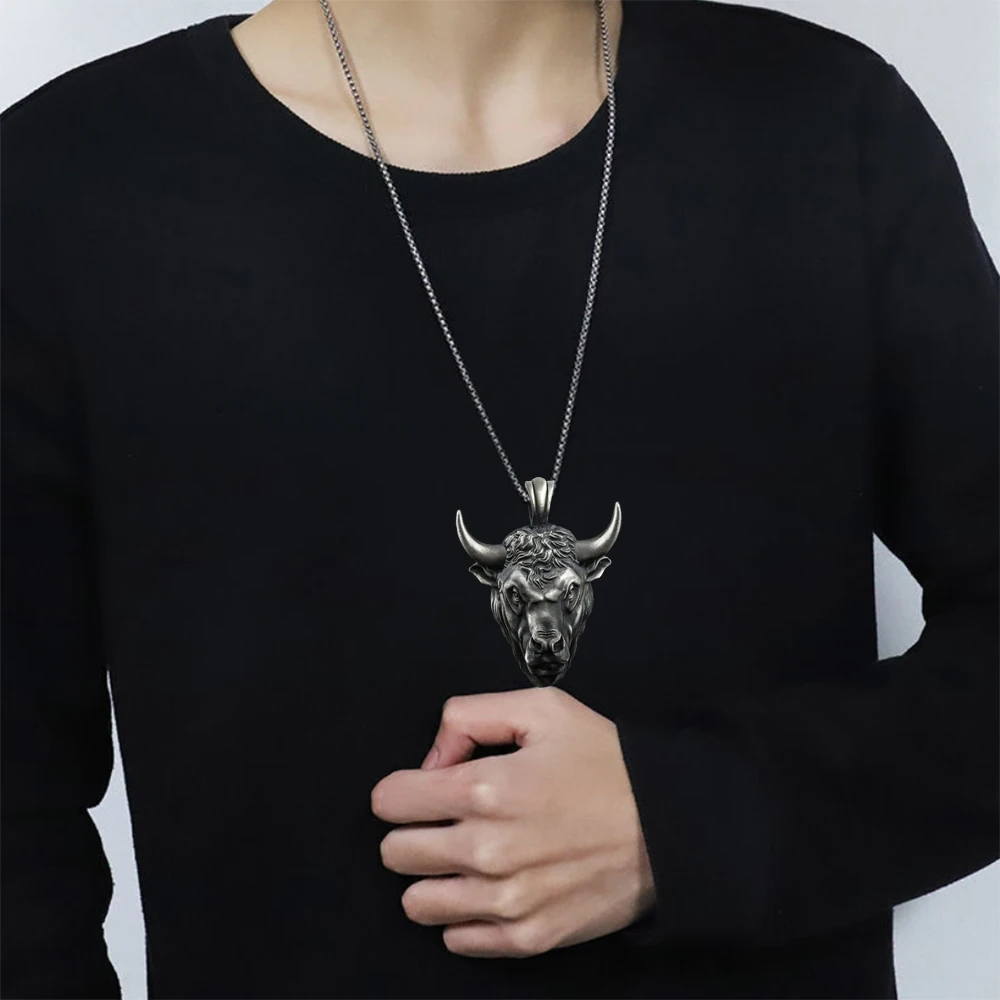 Domineering Bull Head Pendant Men's Hip Hop Ins Animal Punk Necklace Rock Sweater Chain Viking Gothic Jewelry Gift For Men Boys