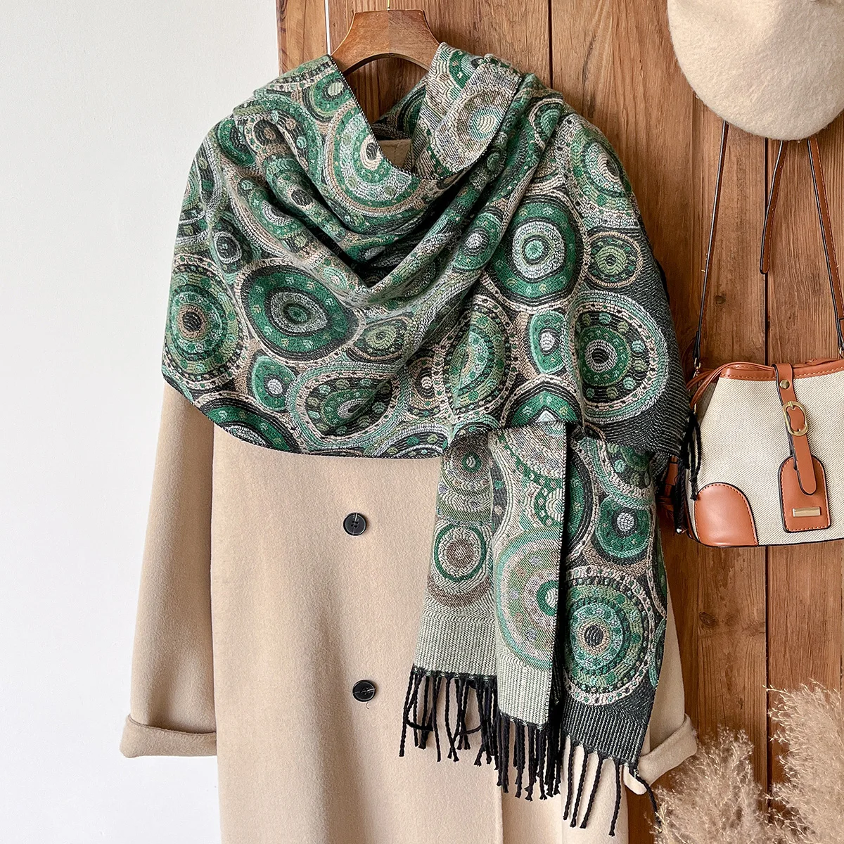 

Зимний женский толстый шарф из пашмины в национальном стиле, теплый длинный морозостойкий пончо с кисточками, палантины