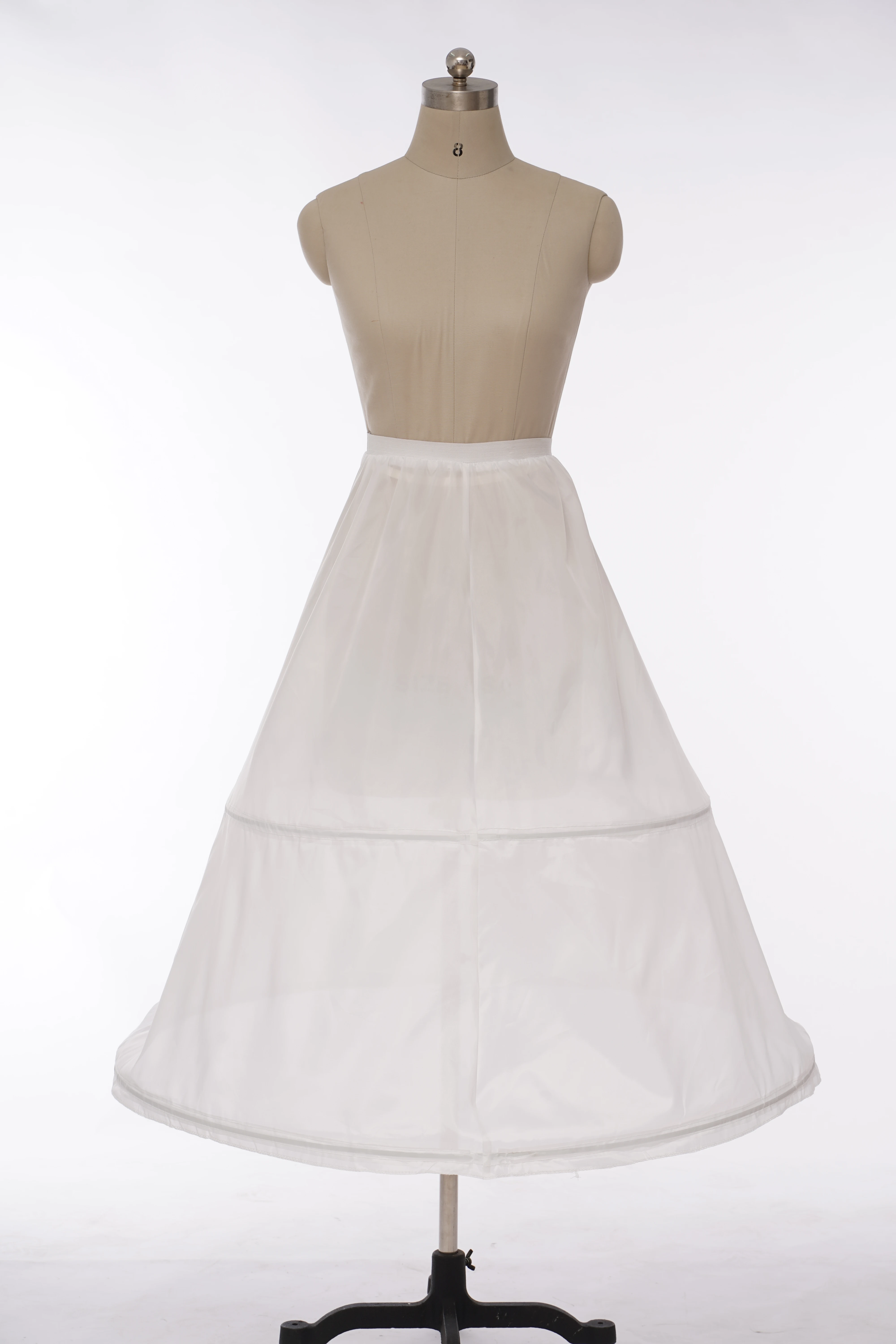 المرأة 2 الأطواق ثوب نسائي أبيض الزفاف نصف زلات فستان الزفاف الكرة ثوب العروس السلة ثوب نسائي كرينولين