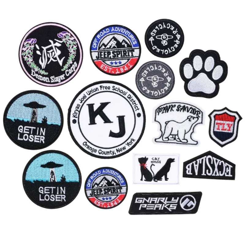 30pcs/Lot Luxury Anime Black Round Embroidery Patch Letter Bear Claw Cat Dog Snow Mount Loser Strange Thing Clothing Decoration