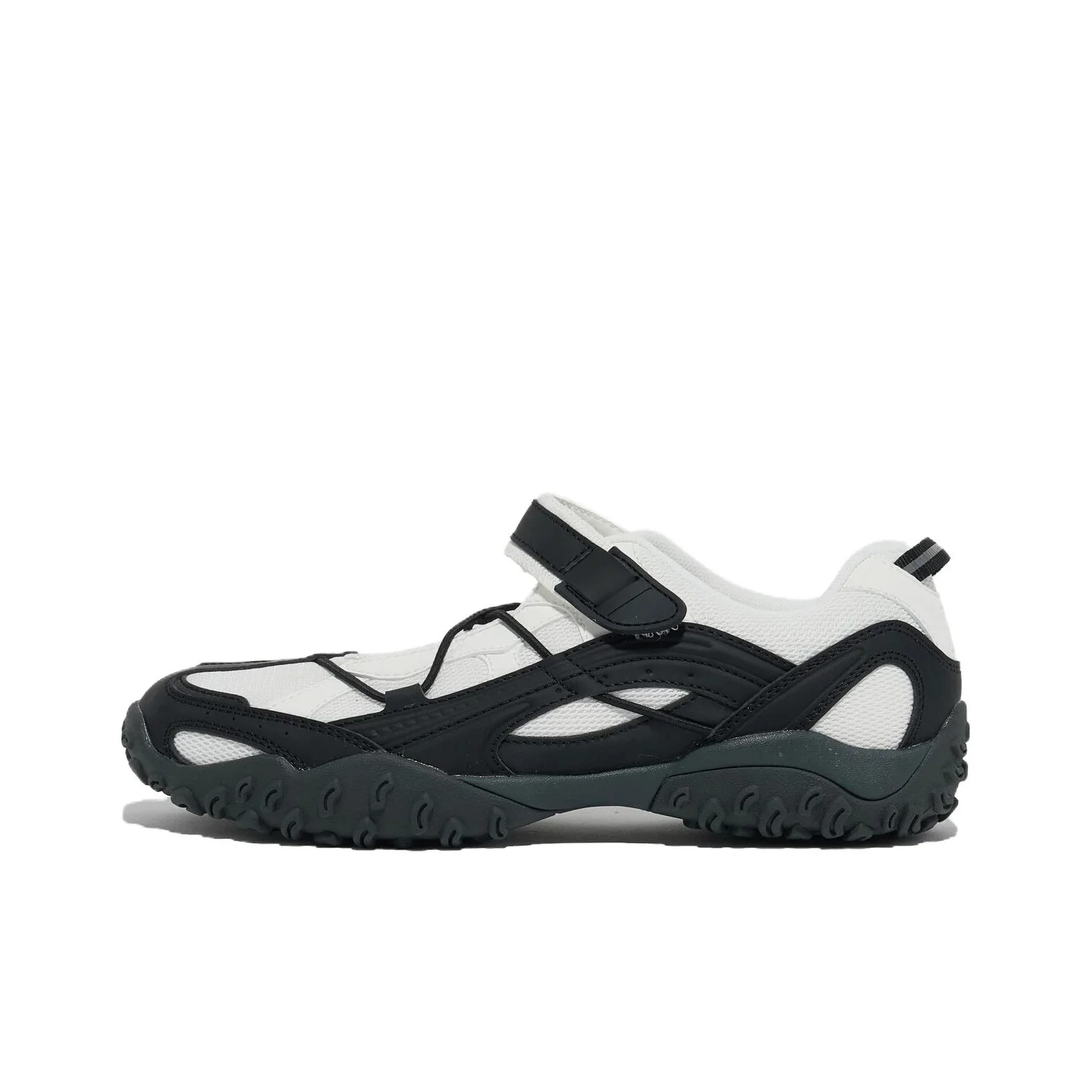 FILA Eshape Low top Casual Shoes Women's White Black 1XM02369H001