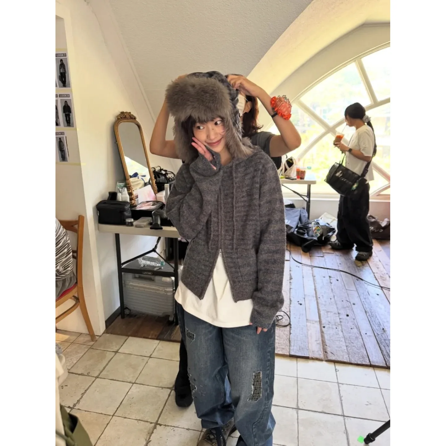 

Winter 2025 Aee College Sle Striped Hooded Knitted Sweater Cardigan Women's Loose Fit Medium Thi Nylon Fabric