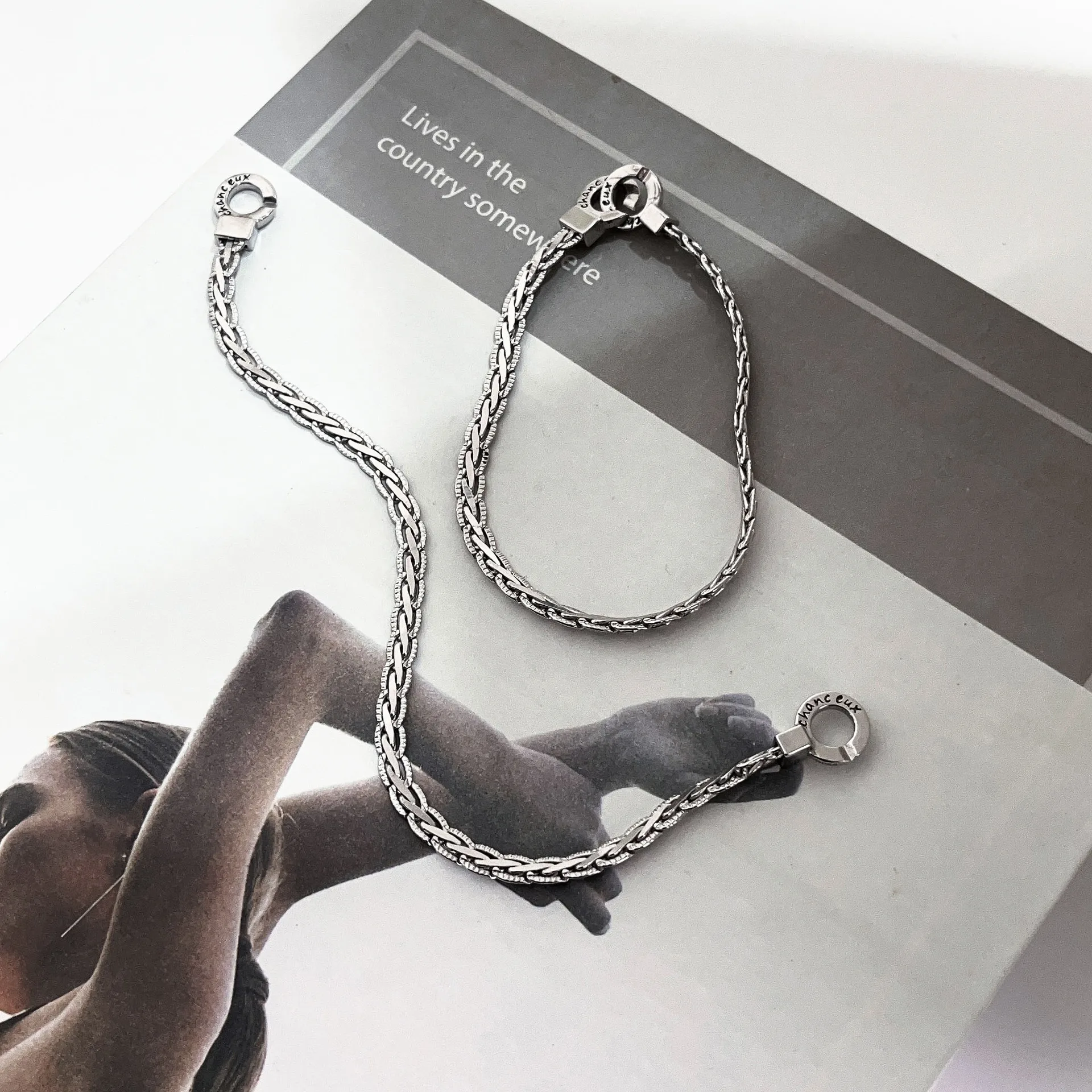 

S925 Sterling Silver Korean-style Snake Bone Ladies' Bracelet, with a niche design, double-loop clasp, a sense of luxury, ins fa