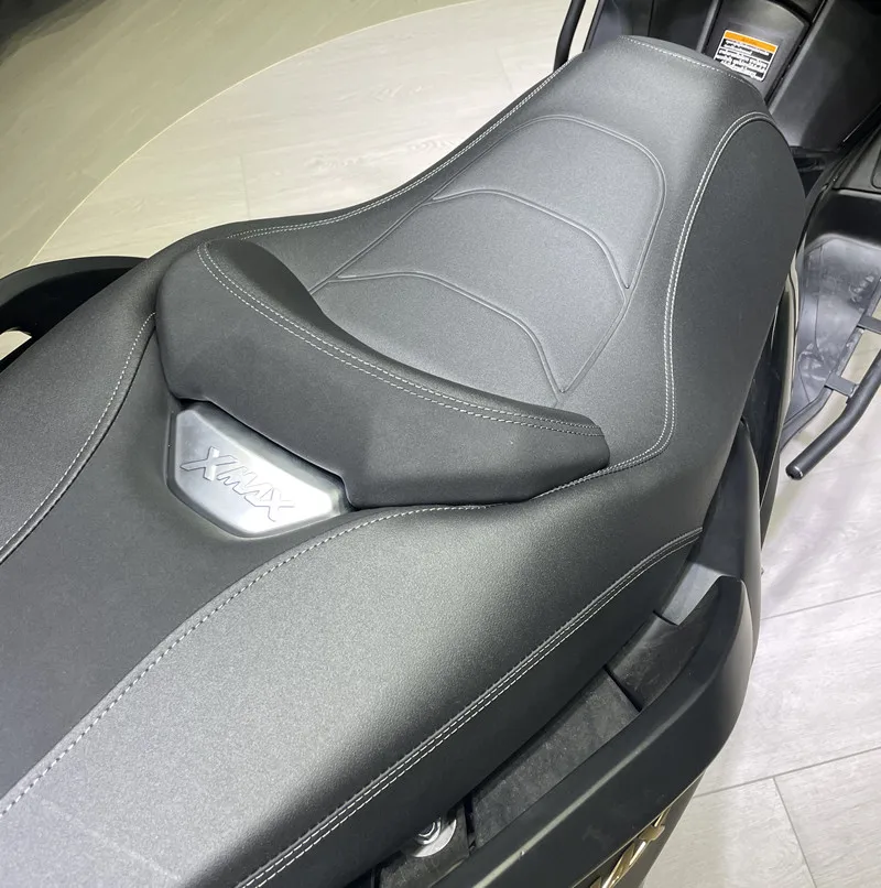 

Motorcycle Spare Parts 2025 Xmax300 Xmax250 Xmax Seat Cushion Mat Pad Adjustable Backrest for yamaha Xmax 250 300 23-25