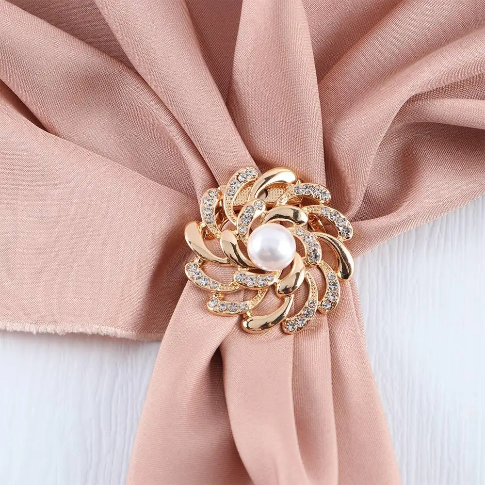 Trendy Gift Fashion Jewelry Crystal Flower For Girls Shawl Clip Women Scarf Buckle Scarf Ring Korean Style Brooch Pins