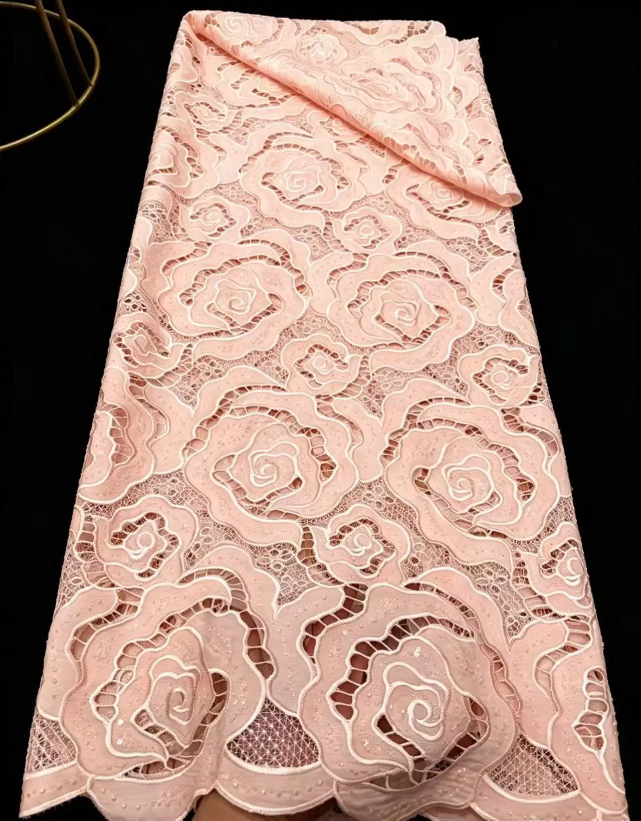 2026 Nigerianischer Kordel-Guipure-Spitzenstoff, hochwertig, 5 Yards, gestrickt, wasserlöslich, afrikanischer Spitzenstoff für Hochzeitskleider zum Nähen