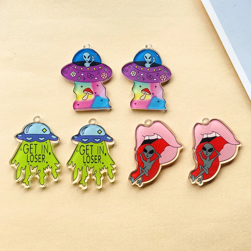 10pcs Funny Acrylic UFO Alien Airship Charms Cute Fashion Pendants For Earring Keychains DIY Jewelry Make