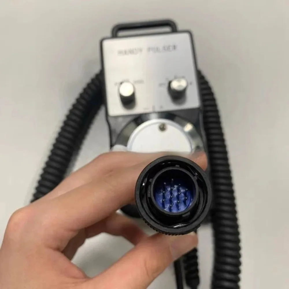 Electronic handwheel HP-V01-2Z1PL0-300-34E hand-held unit HC102 of Brother Special Drilling and Milling Center