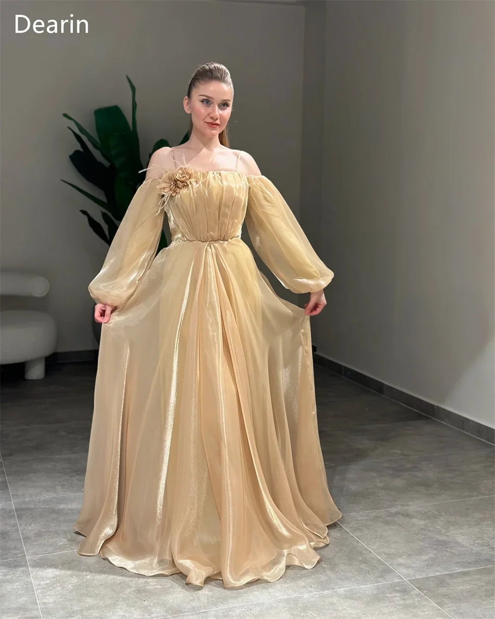 ที่กําหนดเองชุดราตรี Dearin สปาเก็ตตี้ A-Line กระโปรงยาว Draped Tulle 3D ดอกไม้ Bespoke โอกาส Saudi Ara