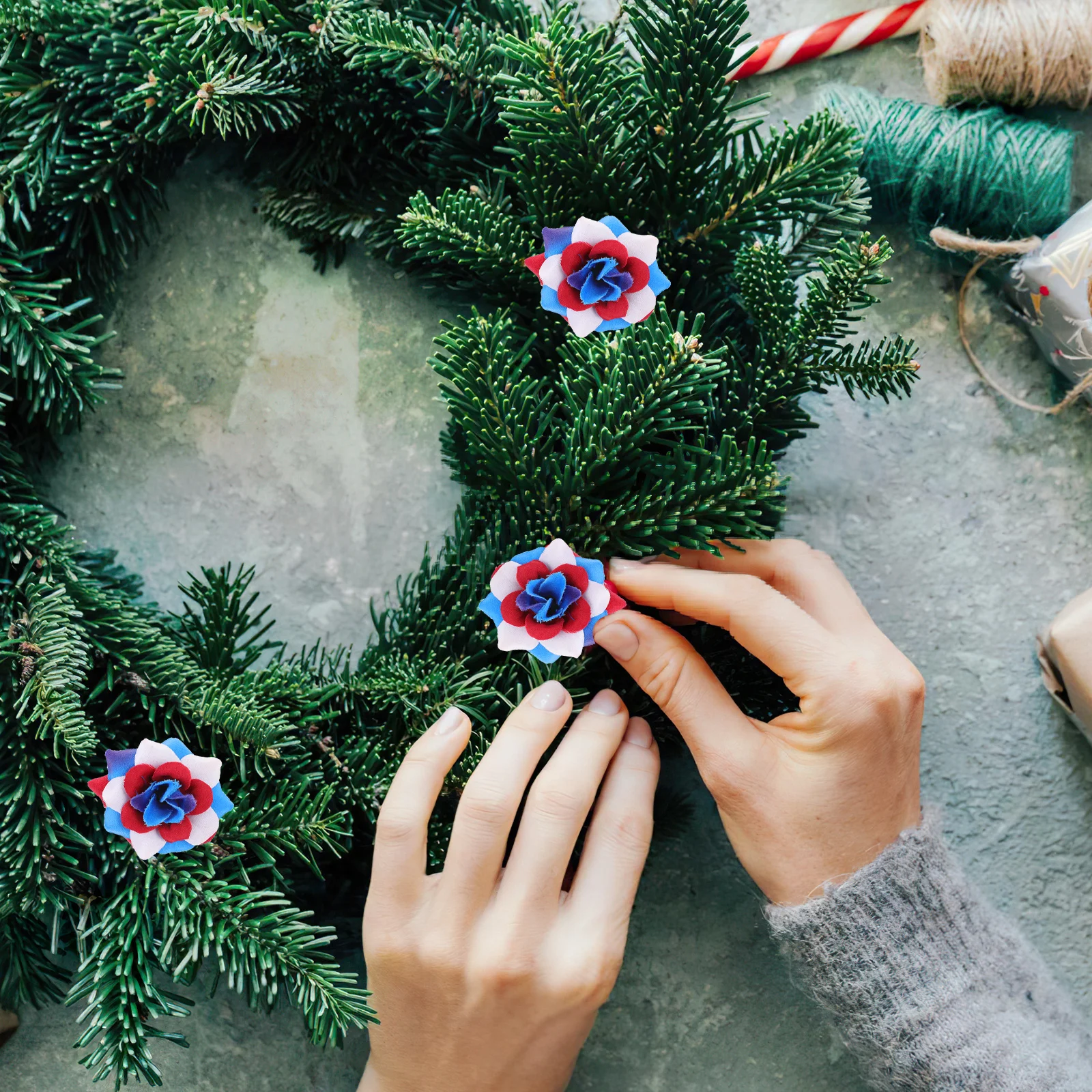 

30Pcs Artificial Rose Heads Red White Blue Faux Flowers for DIY Wreath Material Red Flowers Flower Head