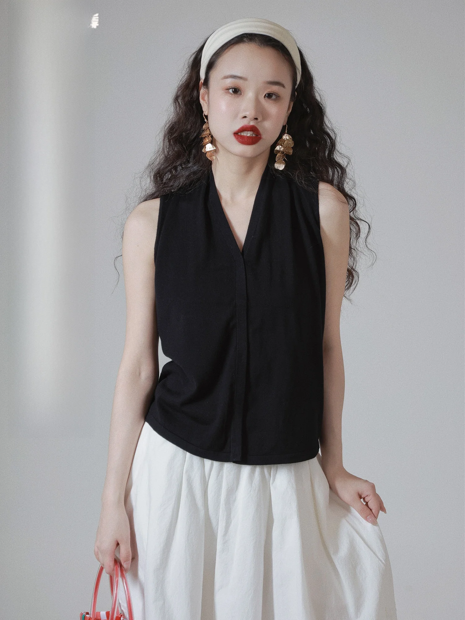 

IVY YANG Knitted Open Cardigan oulder Bared V-Ne Svel Women's Top Faionable Color Pure Anti-Pilling 2025 Su...