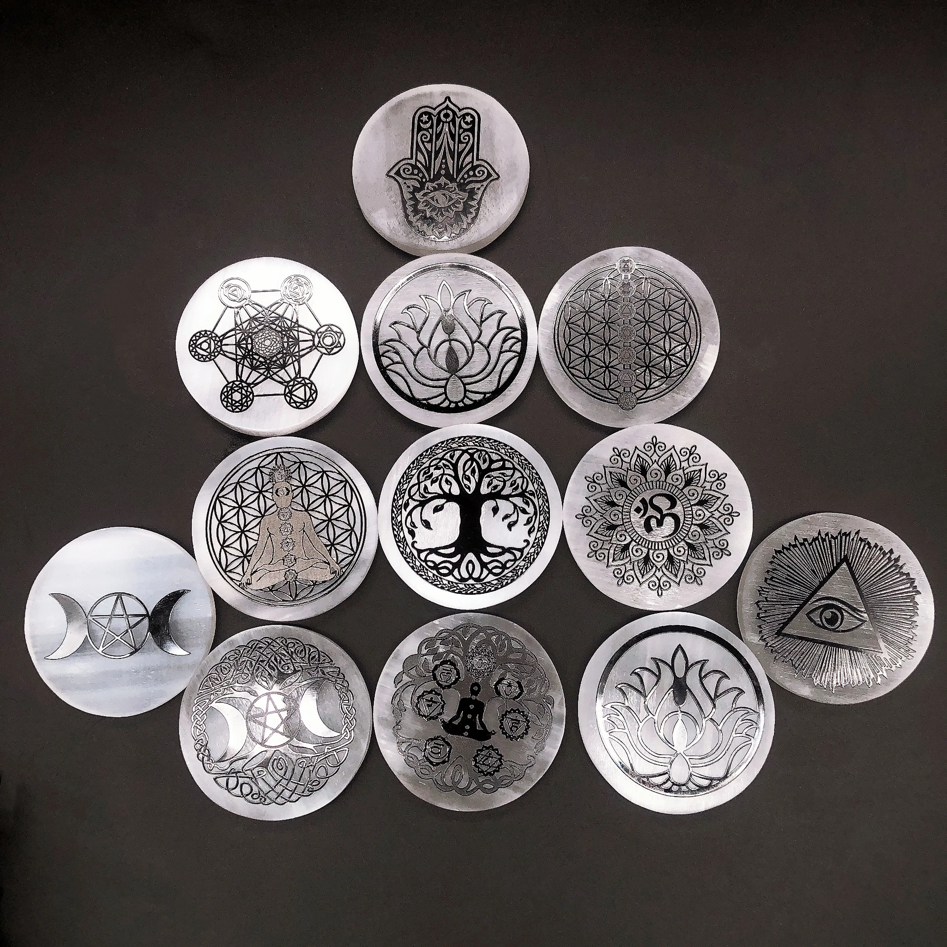 60mm Natural Selenite Slice Slab Crystal Stone White Gypsum Chakra Tree of Life Charging Plate For Yoga Cleaning Meditation
