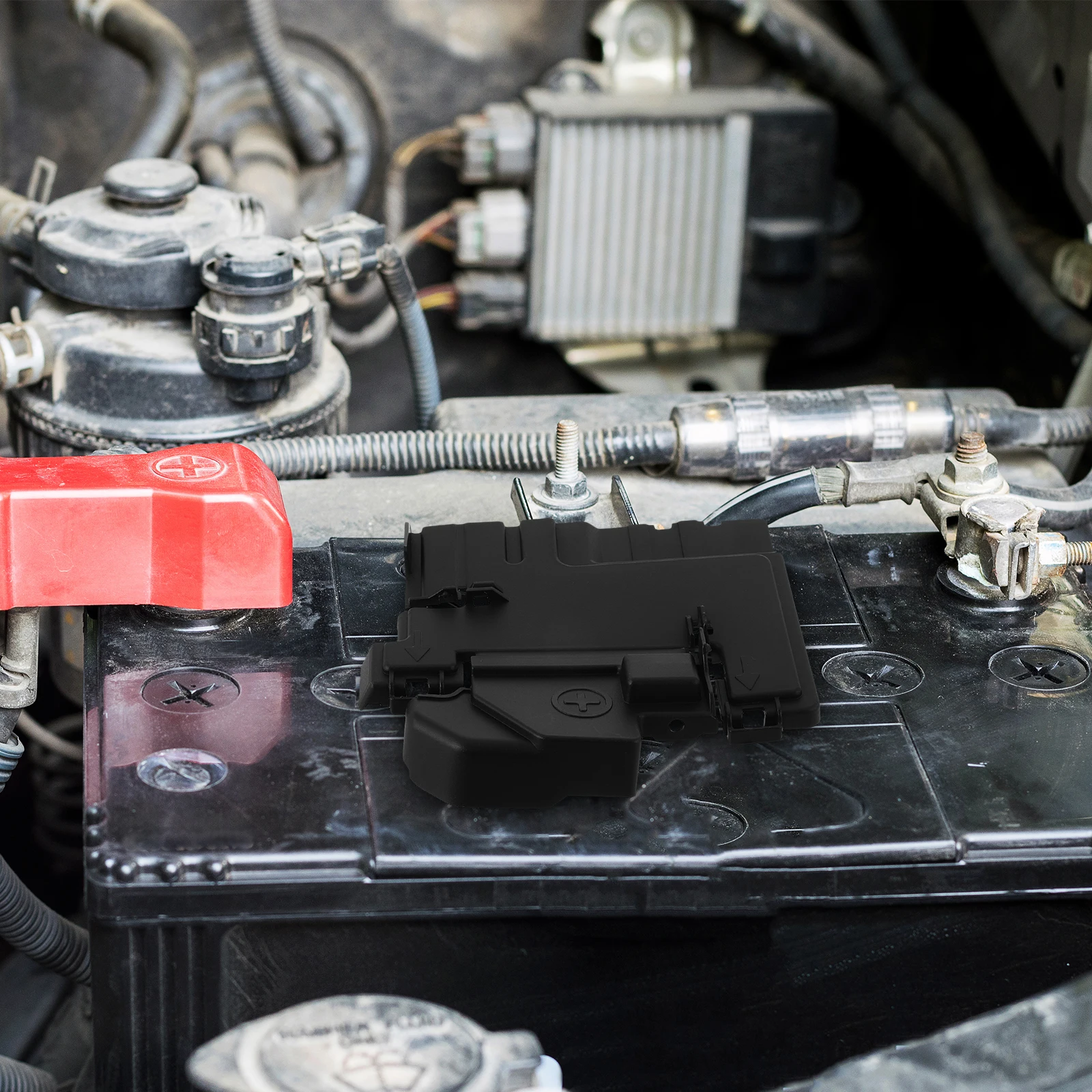 

Plastic Fuse Terminal Protective Cover Waterproof Box Cap Easy Installation Automotive Fuse Terminal Cover