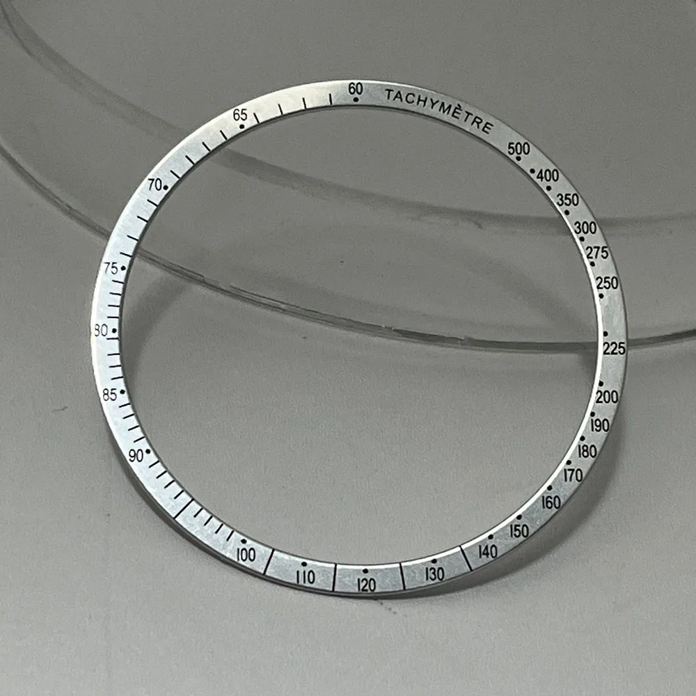 الإطار المسطح المصنوع من الألومنيوم بقطر خارجي 38.5 مم باللونين الأسود والأزرق مناسب لمكونات ساعة الكرونوغراف VK63