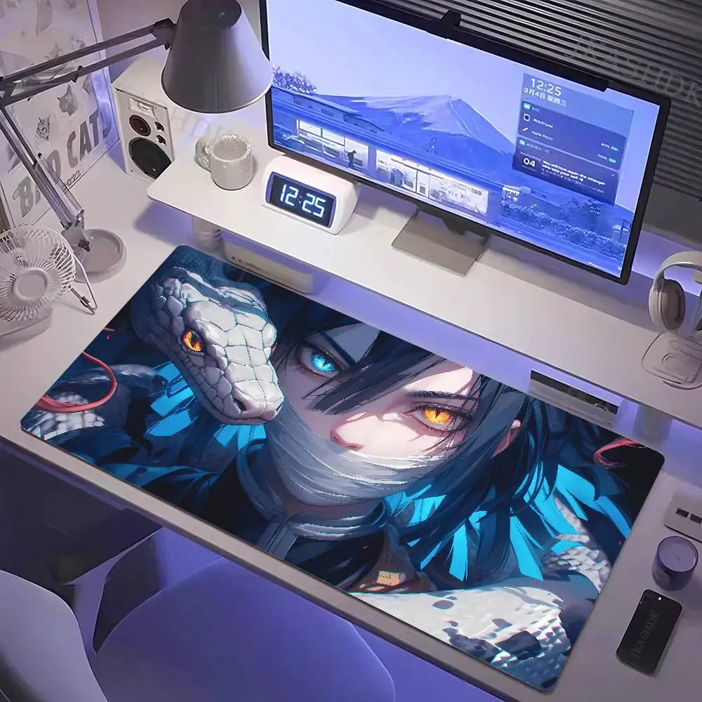 Demon Slayer Inosuke Anime Gaming-Mauspad, große Tastatur-Schreibtischunterlage aus Gummi mit 2 mm genähtem Randdesign