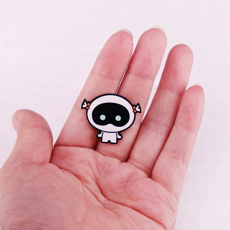 Creative Cartoon Astronaut Medallion Metal Badge Lovely Enamel Pin Men\'s Team Logo Brooch Accessories Given Friend And fans Gift