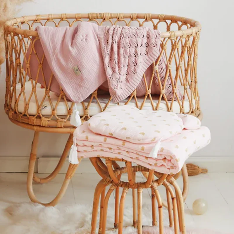 High Quality rattan cot Kid\'s Bassinet, Crib For Baby Wicker Nursing Furniture Wholesale Vietnam Supplier