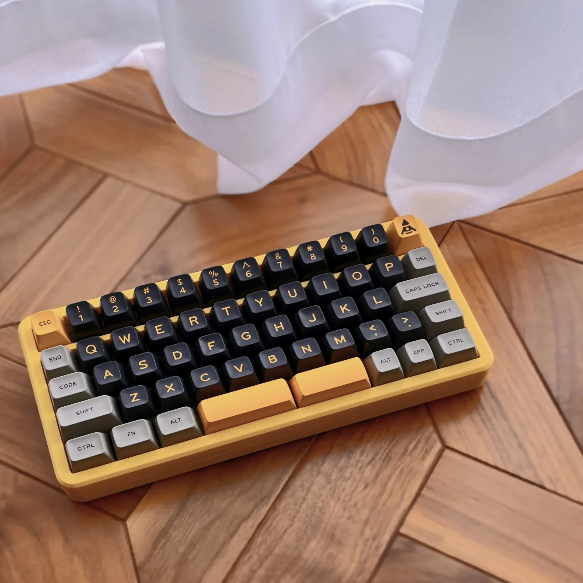 

SA Yellow Screen Keycap Two Color Molding ABS Material