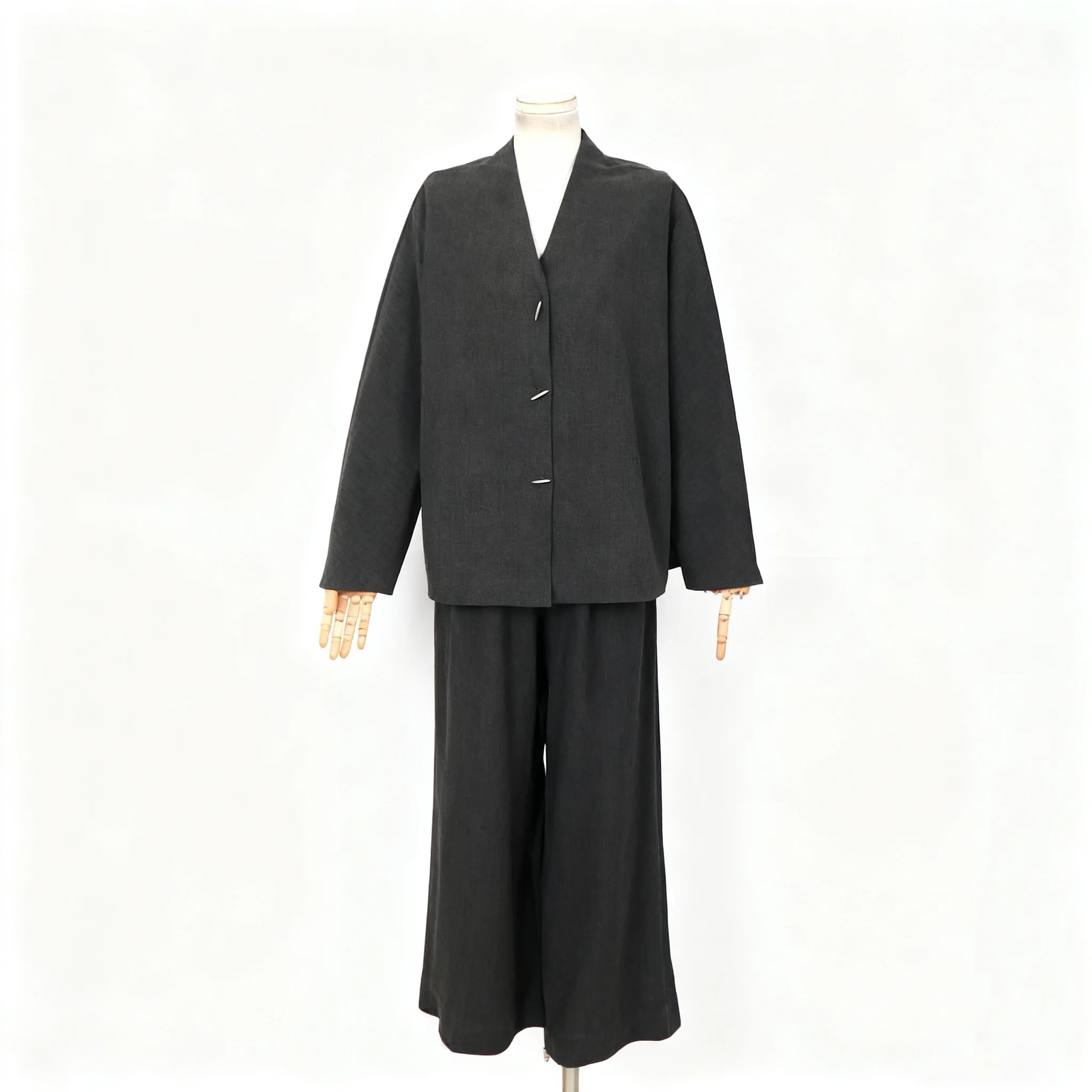 

Женская весенняя куртка 2025 г., модный свободный высококачественный однобортный повседневный пиджак с v-образным вырезом, винтажное пальто с длинными рукавами