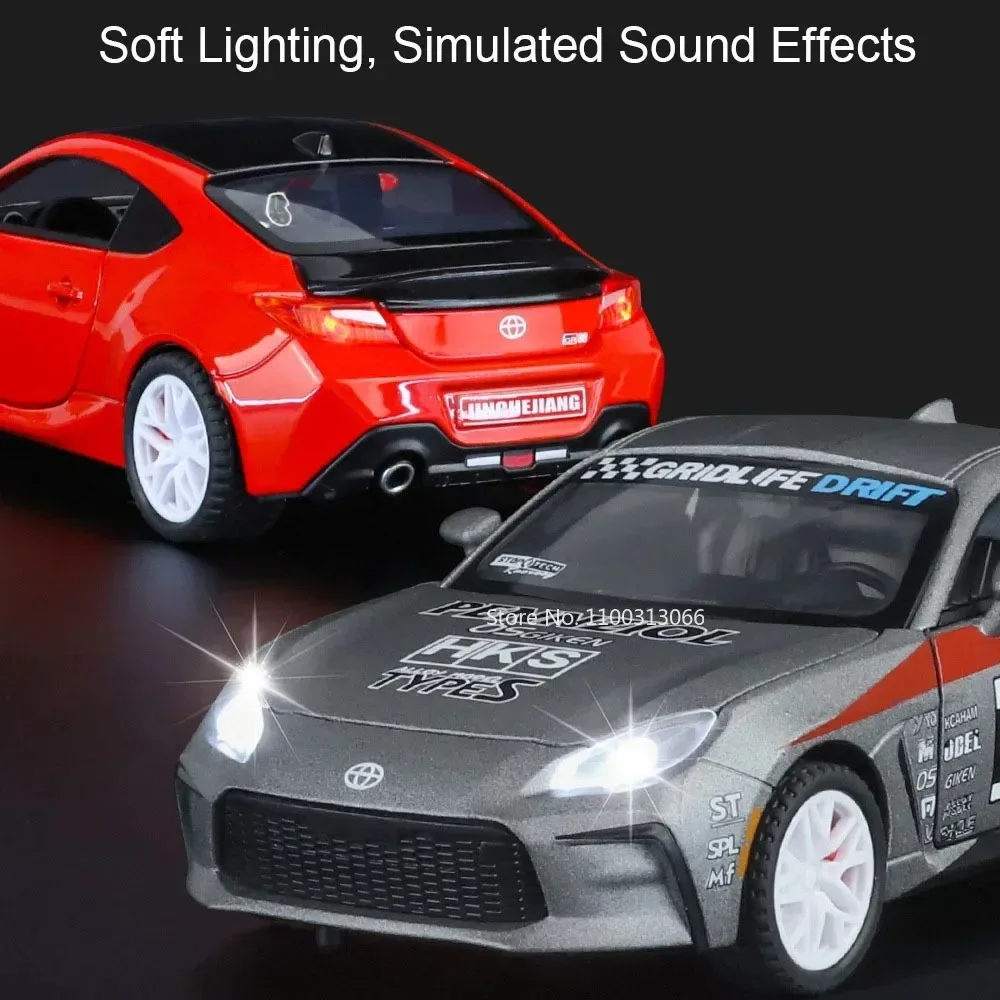 1:32 GR86 M4 jouets modèles voitures alliage moulé sous pression Miniature voiture jouet lumière musique roue retirer véhicules pour enfant en bas âge enfants cadeaux