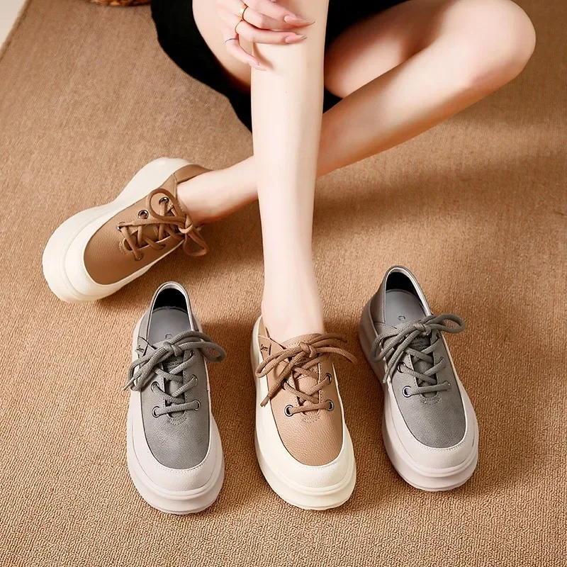 

2024 Autumn New Fashion Casual Shoes with Women's Thick Soles Breathable Soft Sole Single Shoes