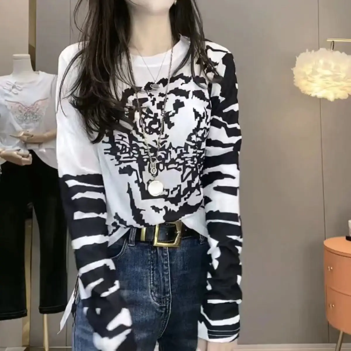 

Шелковая футболка с длинным рукавом, Солнцезащитная футболка с принтом, Топ 2024 для ранней осени, новый стиль, стильная и простая стройнящая футболка