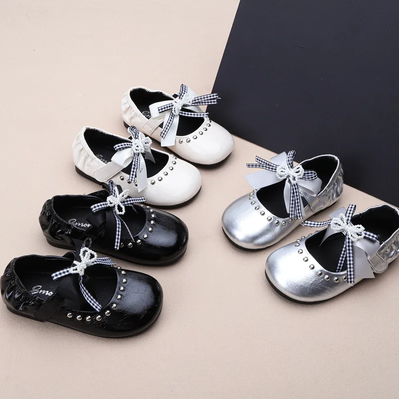 Autunno fiocco in cristallo bocca superficiale ragazza piccole scarpe in pelle bambini bambino studente principessa moda tutto-fiammifero scarpe singole antiscivolo