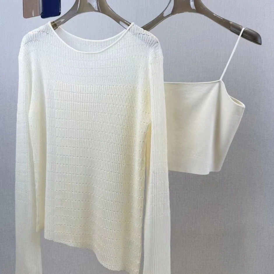 【Regalo gratuito】2025 Autunno Nuovo set top in maglia sottile ed mini canotta da donna con texture semitrasparente