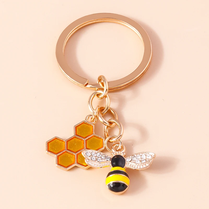 Cute Animal Keychain Bee Honeycomb Key Ring Garden Key Chains Souvenir Gifts for Women Men Handbag Accessorie Jewelry