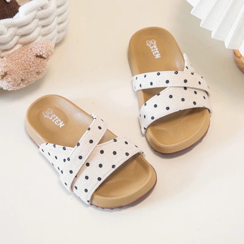 Little Girls Polka Dot Leather Sandals 2026 New Summer Kids Chunky Beach Slippers Soft Sole Simple Versatile Chic Outdoor Pool
