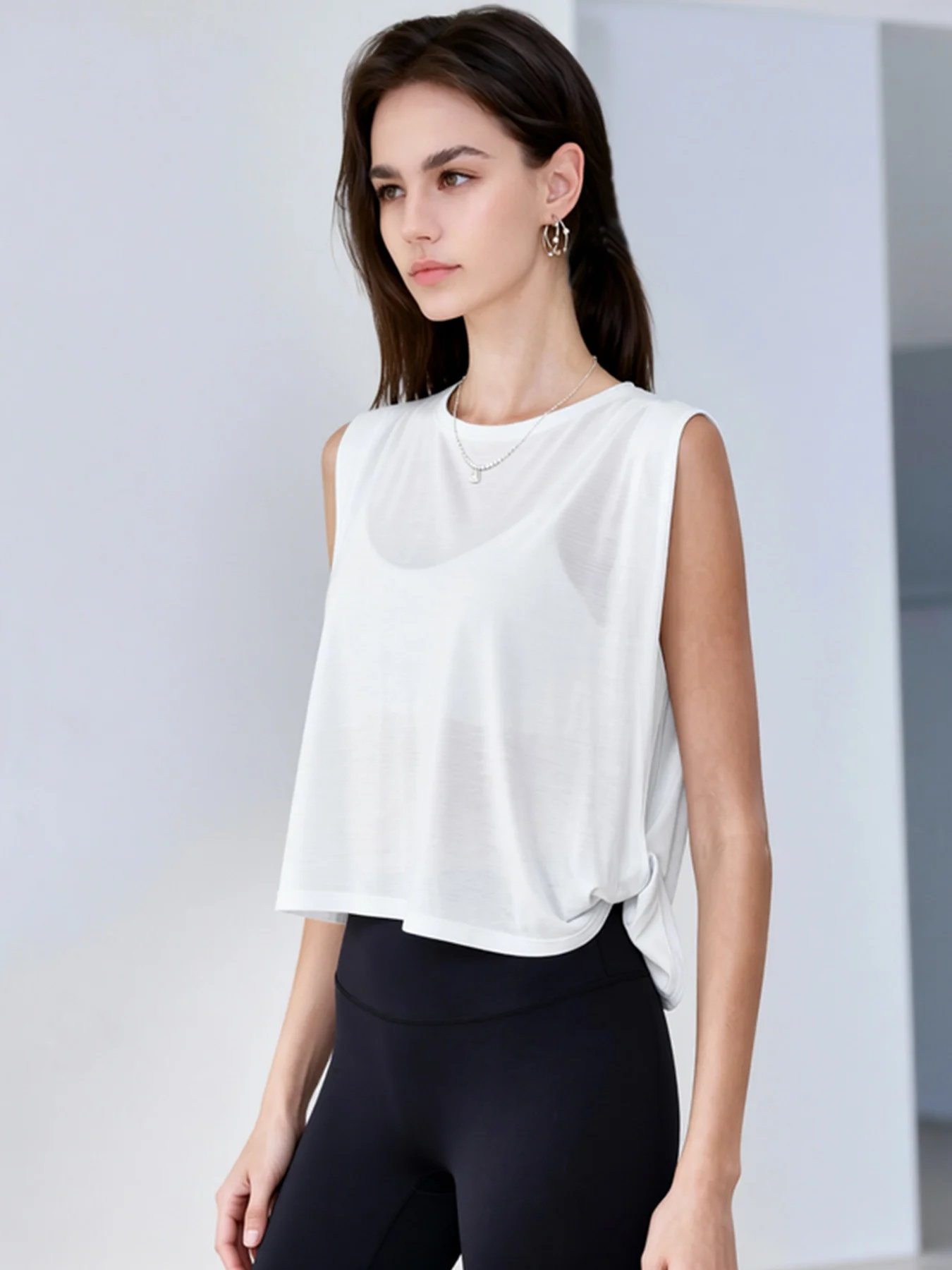 Women's Loose Yoga Tank Top, Sleeveless Draped Workout Shirt with Open Sides for Gym Pilates Fitness image 5