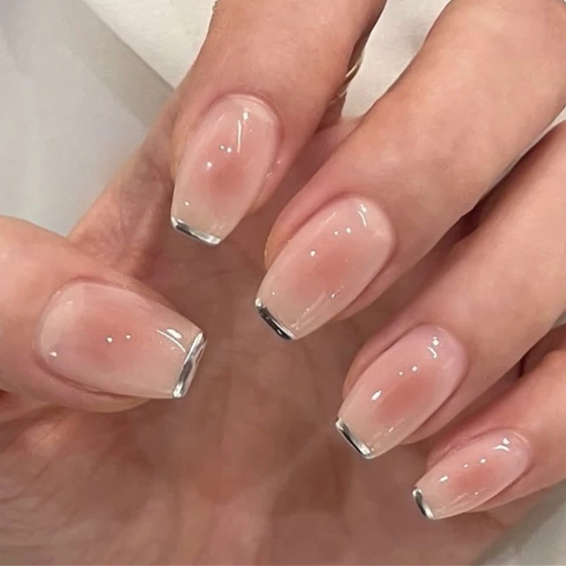 

French Silver Edge Fashion Wearable Nail Art Blush Halo Dyeing Nude Fake Nails Detachable Finished False Nails Press on Nails