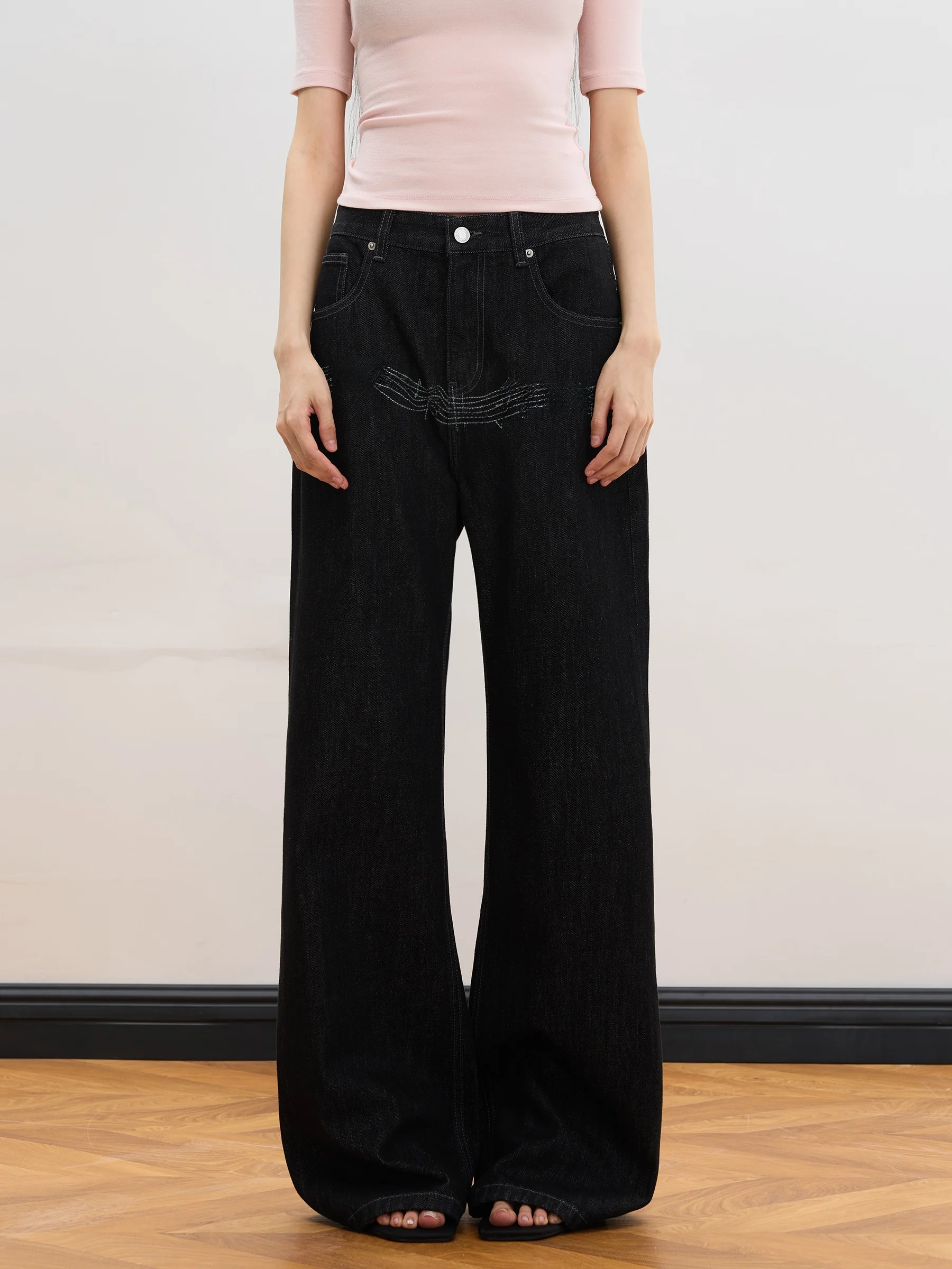 

JUNECUT Original Denim Jeans Bell Bot Embroidered Design Floor-Length Music Note Pattern Women's Straight Leg Jeans