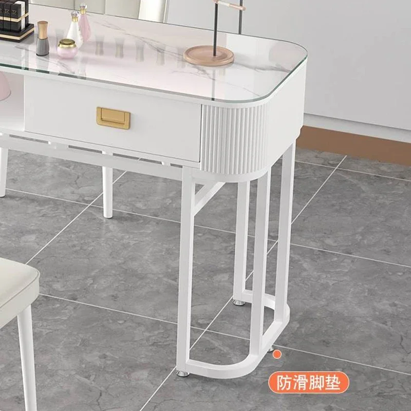 طاولات أظافر إيطالية بسيطة للغاية على الطراز الكريمي طاولة مانيكير إسكندنافية متعددة الوظائف طاولات أظافر زجاجية أثاث FYMT