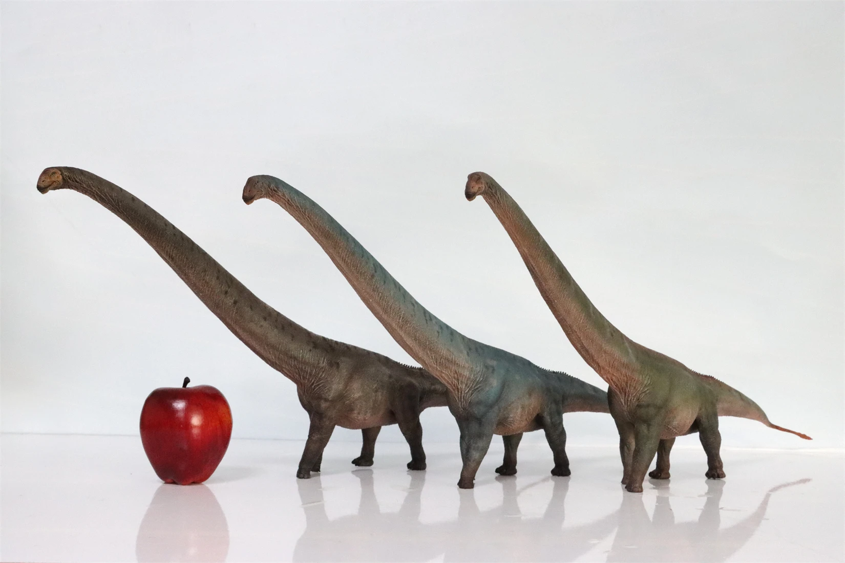 GRTOYS X HAOLONGGOOD 1/35 Mamenchisaurus Model Sauropod Dinosaur Animal Collection Scene Decor GK Birthday Gift Toy