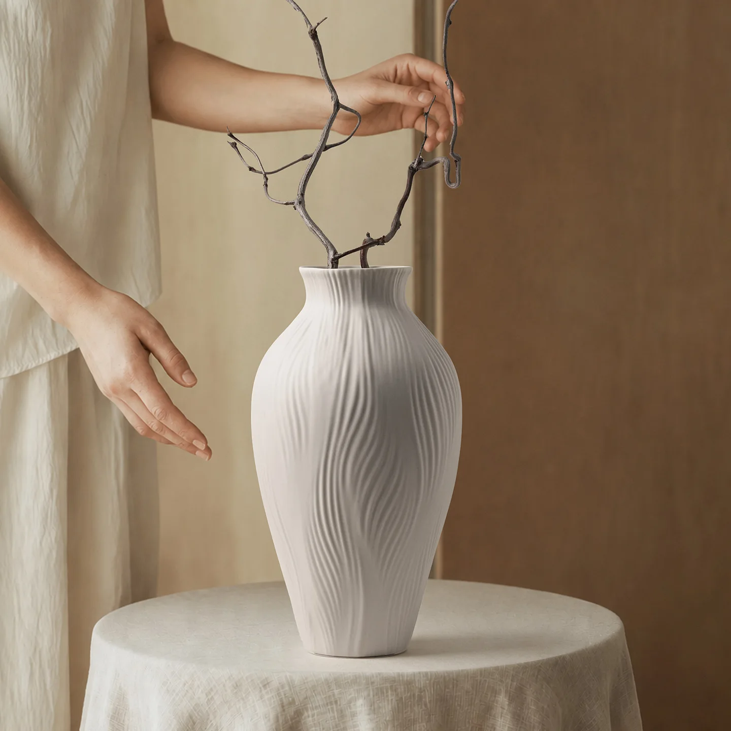 Premium Wabi‑Sabi Textured Ceramic Vase Hydroponic Flower Container Elegant Tabletop Ornament for Living Room Home Decoration