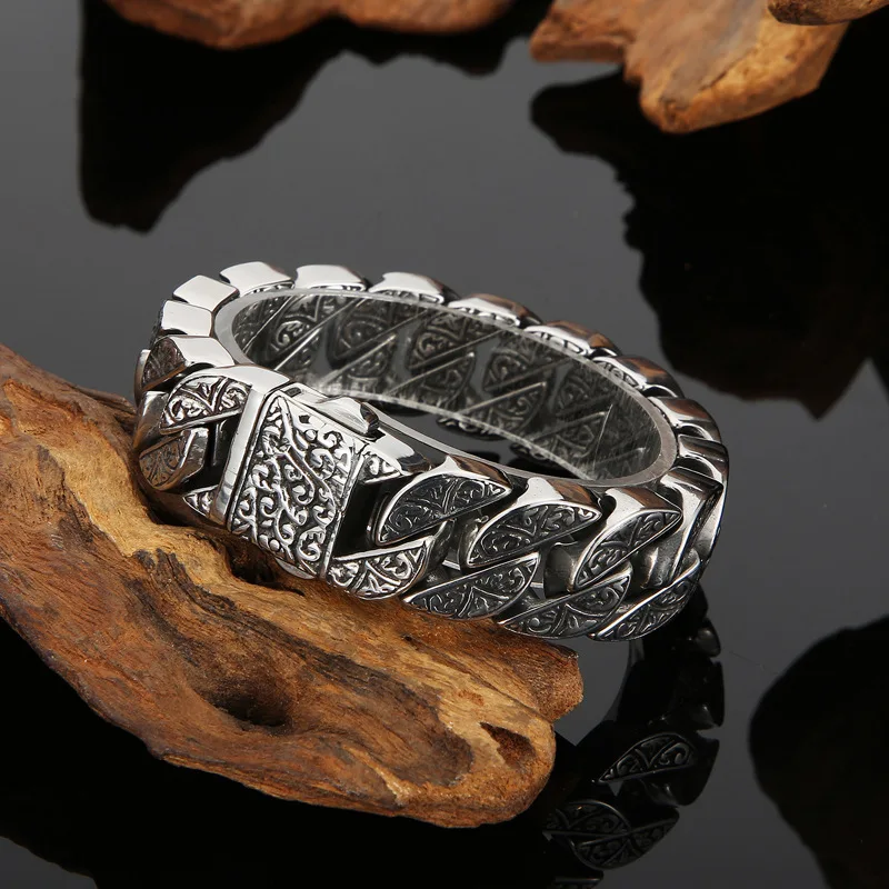 HX New Titanium Steel Domineering Trendy Men\'s Personality Carved Pattern Totem Retro Bracelet Temperament All-match Accessories