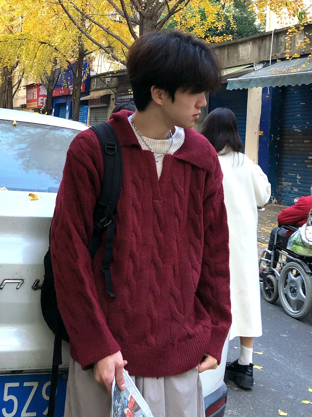 

Red Thiened V-Ne Knitted Sweater Men's Autumn Winter Faionable Fake Two-Piece Linen Patterned Outerwear Casual Comfortable