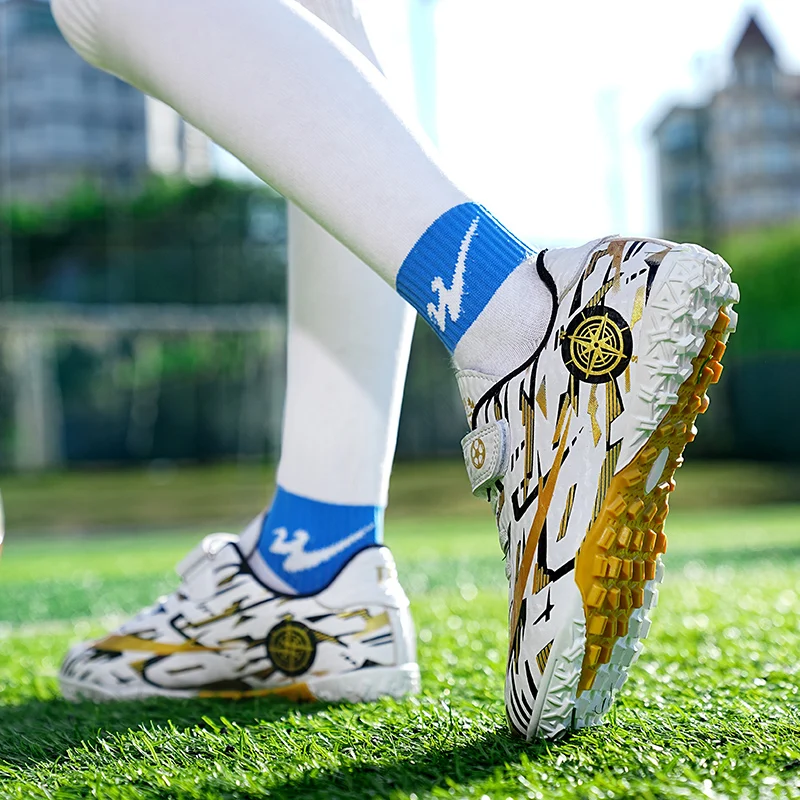 Vendita calda scarpe da calcio di alta qualità ragazzo antiscivolo comode scarpe da calcio per bambini in pelle scarpe da ginnastica da allenamento