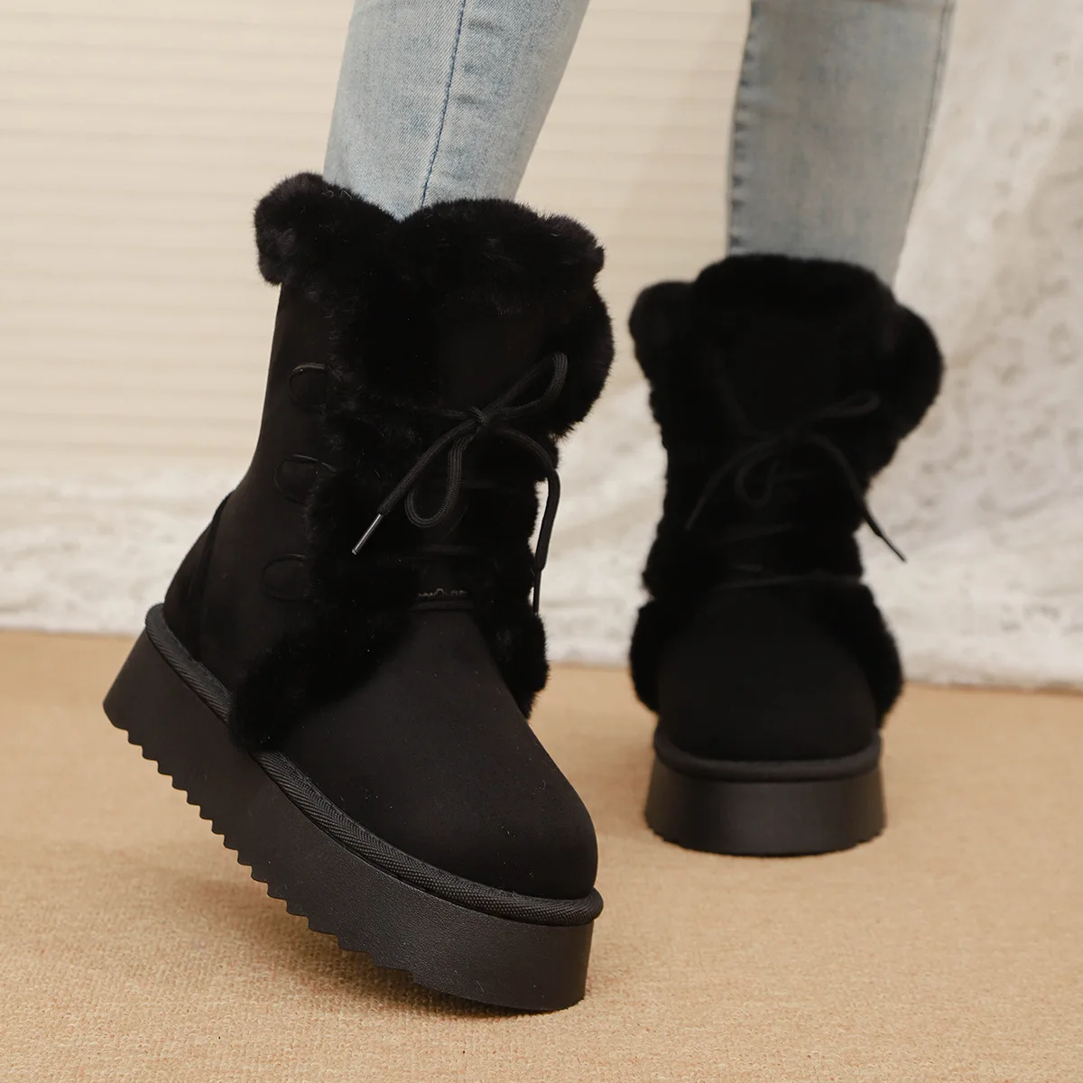 Women's boots for autumn and winter 2025 new style with thick lace up and plush bottom for warmth  women's snow boots