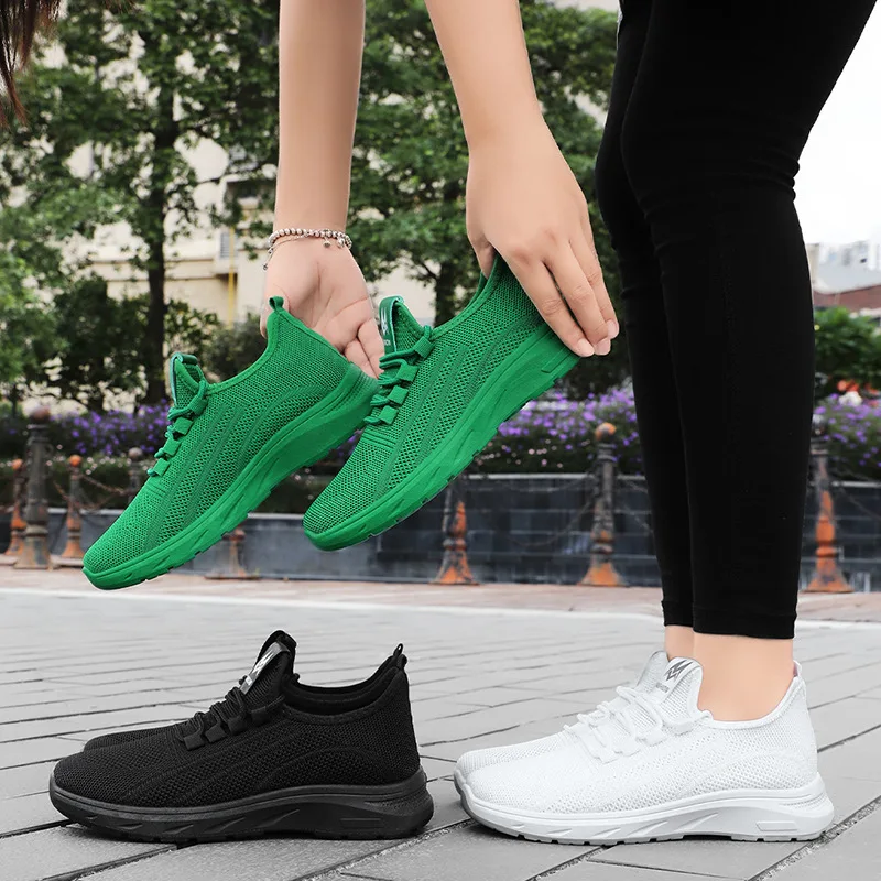 Women's Casual Sports Shoes Are Breathable, Soft and Comfortable Low-Top Sports Shoes Suitable for Running Outdoor Fitness