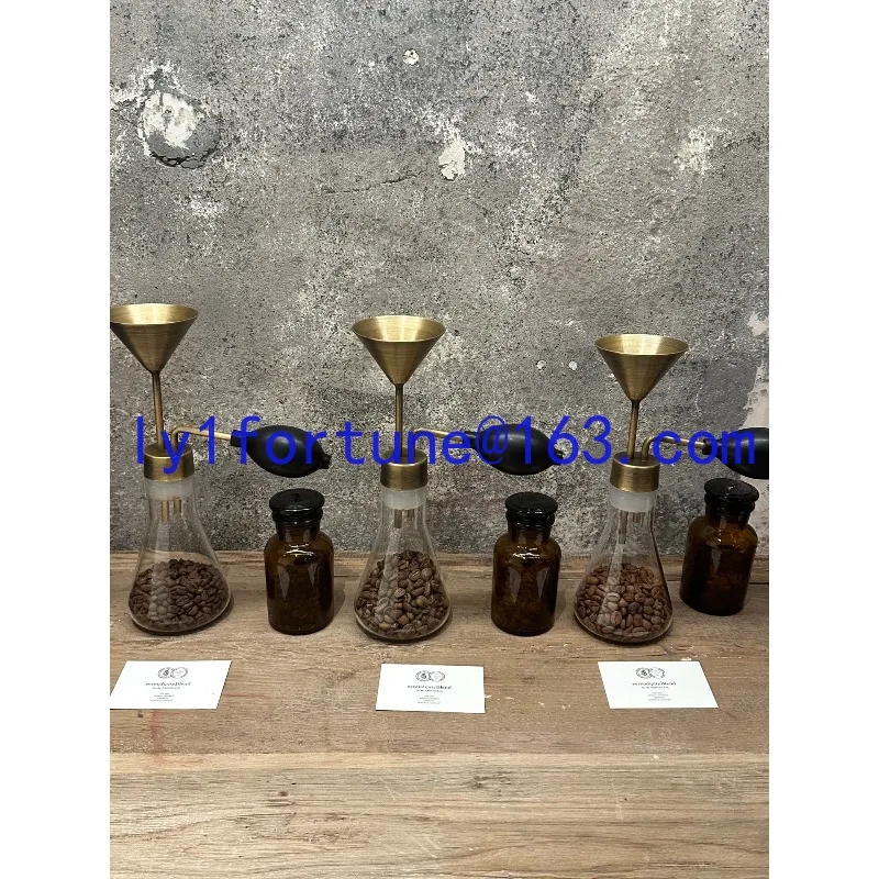 Glass creative custom scent bottle SPA spa brass scent instrument