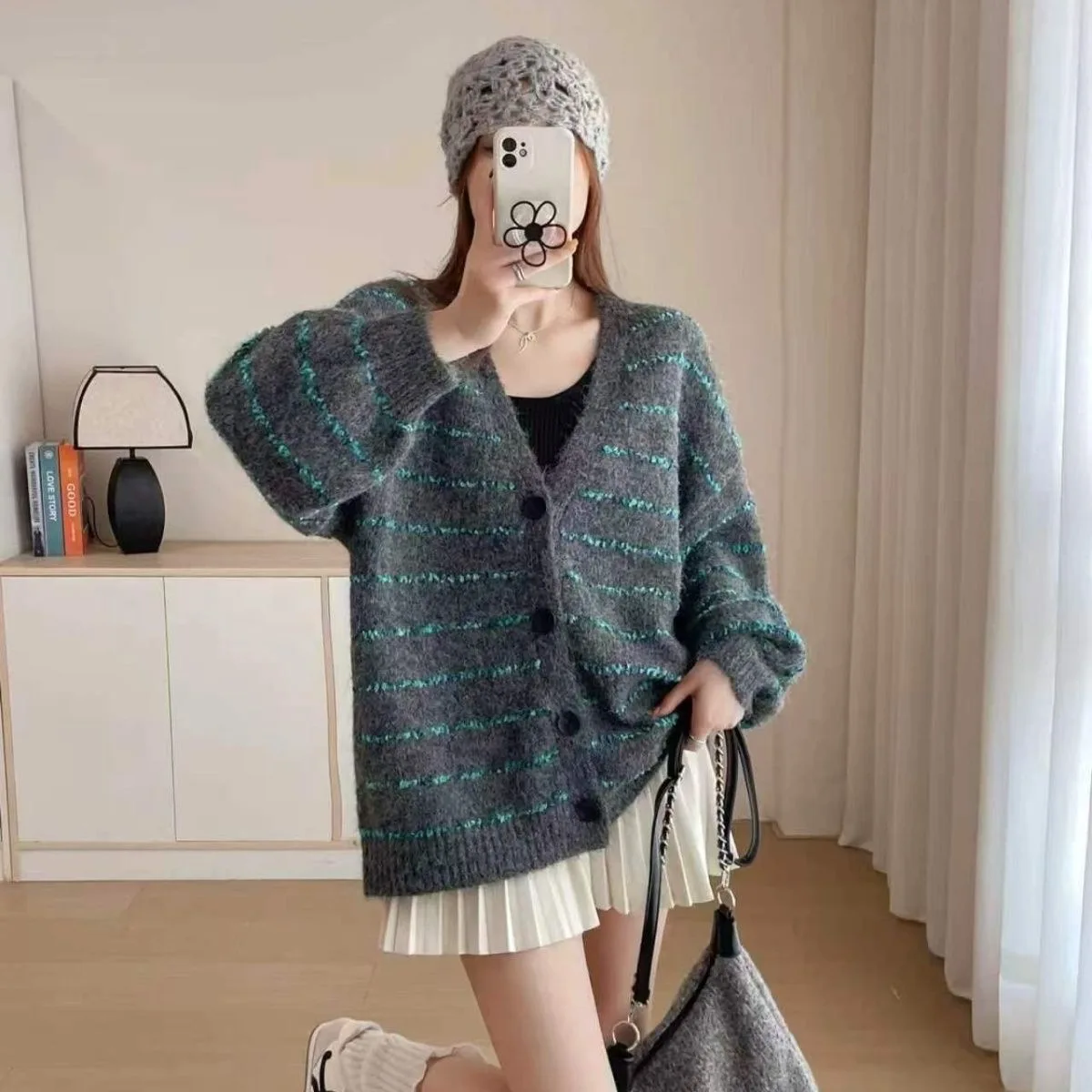 

Design inspired sweater cardigan for women in autumn and winter 2025 new jacket, high-end and thickened cardigan top