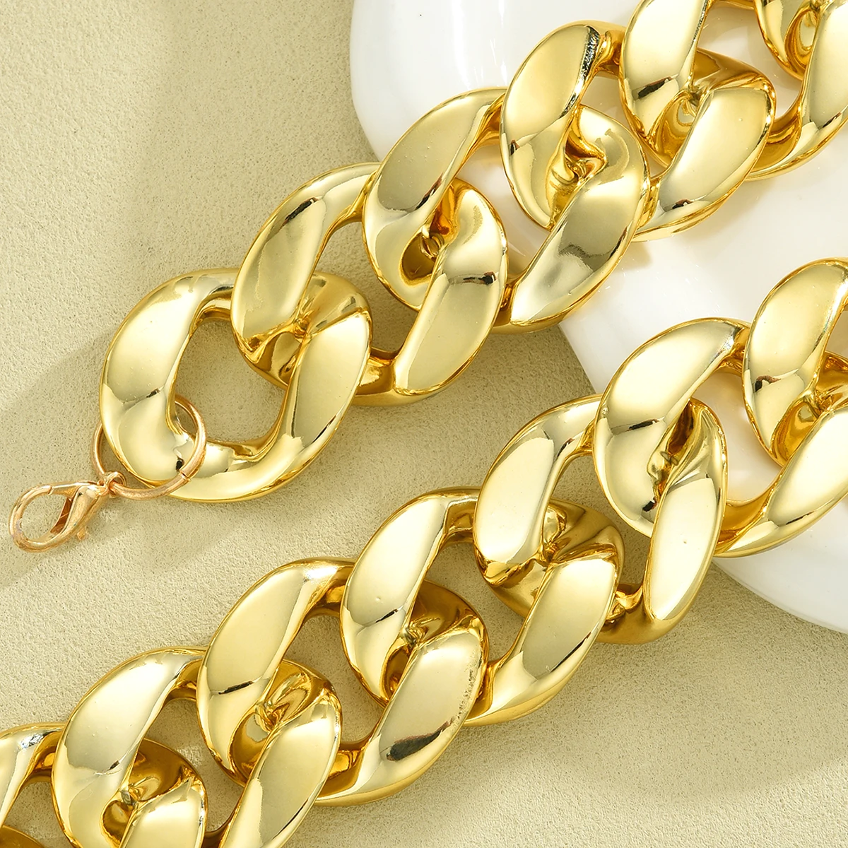 2pcs Exaggerated Gold Cuban Chain Necklace and Bracelet Set
