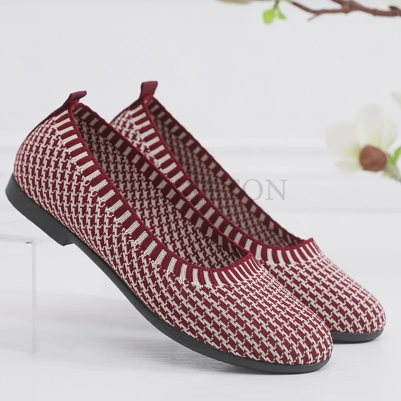 Pojedyncze buty damskie Nowy Rok Lato Nowy Shallow Mouth One Step Casual Lazy Shoes Flat Bottom Buty damskie Buty dla mamy