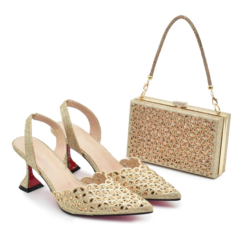Silberfarbene Schuhe und Tasche für Party und Hochzeit Luxuriöses Damen-Schuh- und Taschenset für Nigeria-Partys Italienische Elegante Damen-Pumps mit Absatz