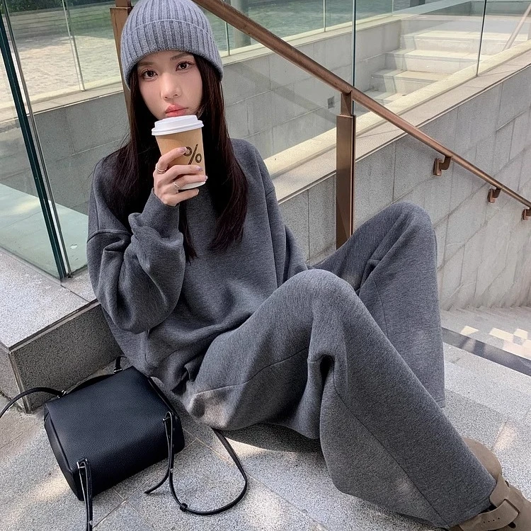 Women's Thickened Air Layer Casual Sweatshirt Wide Pants Suit Retro Casual Crew Neck Pullover Sweatshirt Trousers Two-Piece Set