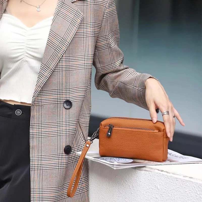 

2025 Hot Selling Genuine Leather Handbag Portable Ladies Bag Top Layer Cowhide Versatile Elegant Handbag Shoulder Bag